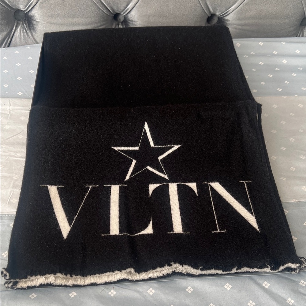 Valentino Garavani Black and White Scarf